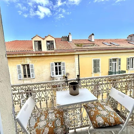 Renove Au Centre D'ajaccio, 3 Chambres, Clim, Proche Plage Et Commerces - Fr-1-61-637 * Ajaccio (Corsica)