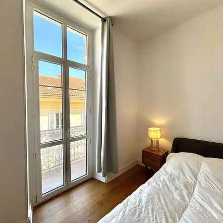 Appartement Renove Au Centre D'ajaccio, 3 Chambres, Clim, Proche Plage Et Commerces - Fr-1-61-637