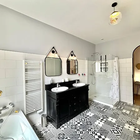 Renove Au Centre D'ajaccio, 3 Chambres, Clim, Proche Plage Et Commerces - Fr-1-61-637 * Ajaccio (Corsica)