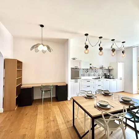 Renove Au Centre D'ajaccio, 3 Chambres, Clim, Proche Plage Et Commerces - Fr-1-61-637 Appartement *