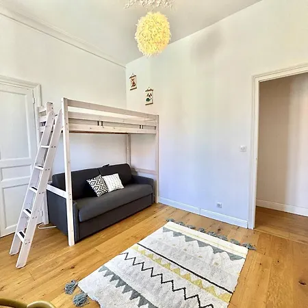Renove Au Centre D'ajaccio, 3 Chambres, Clim, Proche Plage Et Commerces - Fr-1-61-637 *