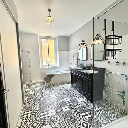 Renove Au Centre D'ajaccio, 3 Chambres, Clim, Proche Plage Et Commerces - Fr-1-61-637